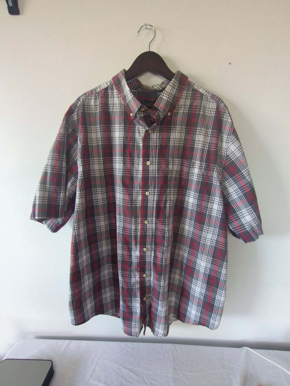 Faded Glory Short Sleeve Plaid Button-Up Shirt Red Gray